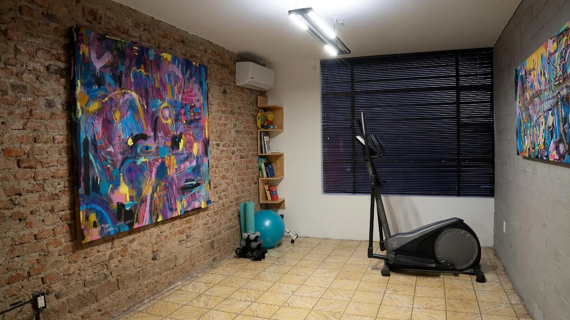 Habitaciones Privadas Con Bano Propio En Una Zona Segura Y Centrica De Guadalajara.
